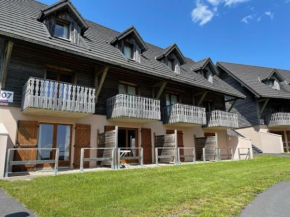 Duplex 8 pers avec piscine à Super-Besse - FR-1-814-44